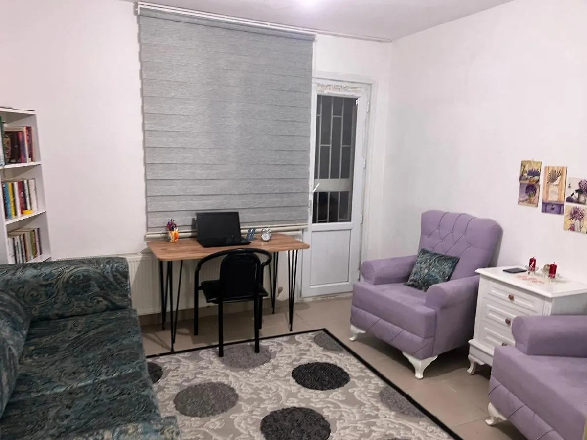 Apartment For Only Women Single Room, In Uskudar Istanbul